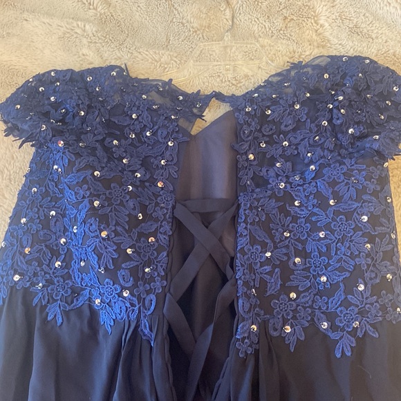 NWT MOB elegant sequined navy full length gown. 24 - Picture 6 of 16